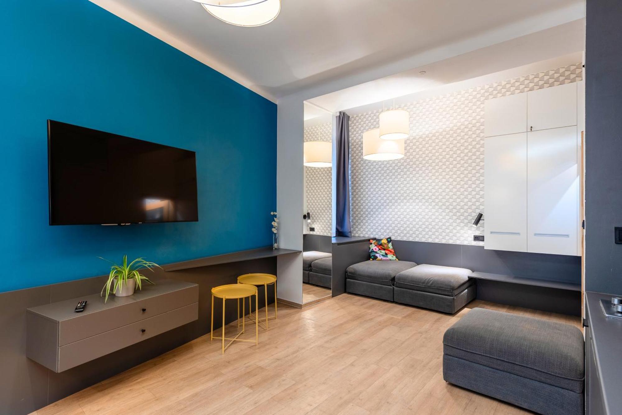 Lighthouse Apartament *